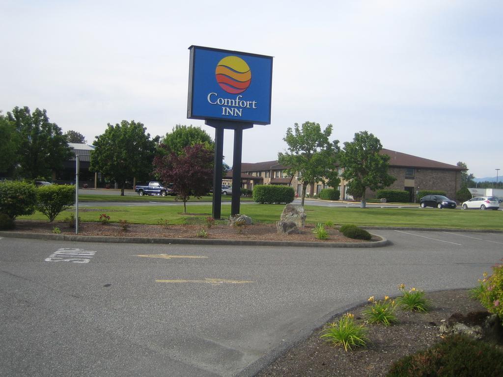 Comfort Inn Chilliwack Exterior foto